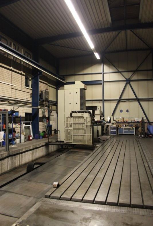 Bed Type Milling/ANAYAK HVM 11000P (12.140LH)