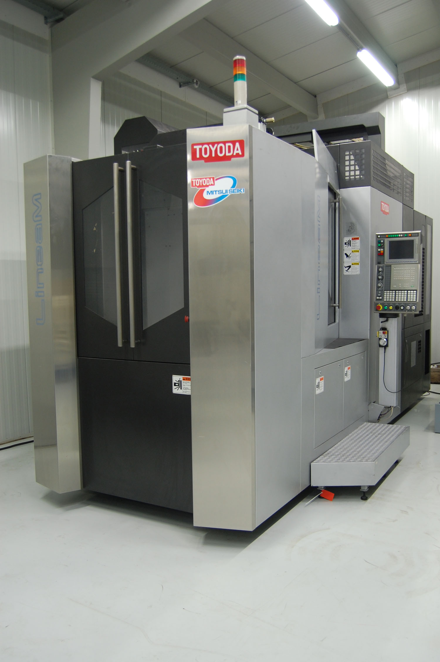 Vertical Machining Centres/TOYODA LINEAM III (12.178MM)